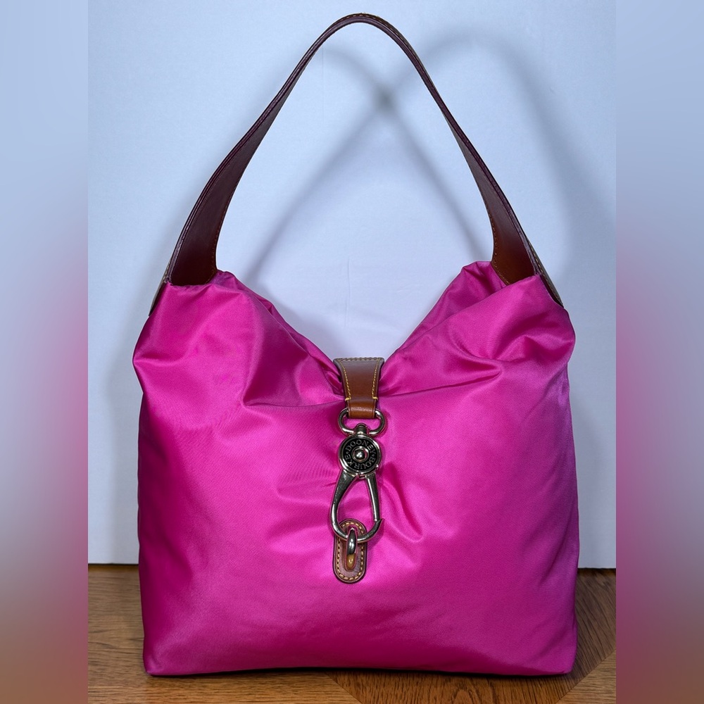 DOONEY & BOURKE LARGE REVERSIBLE LOGO LOCK HOBO